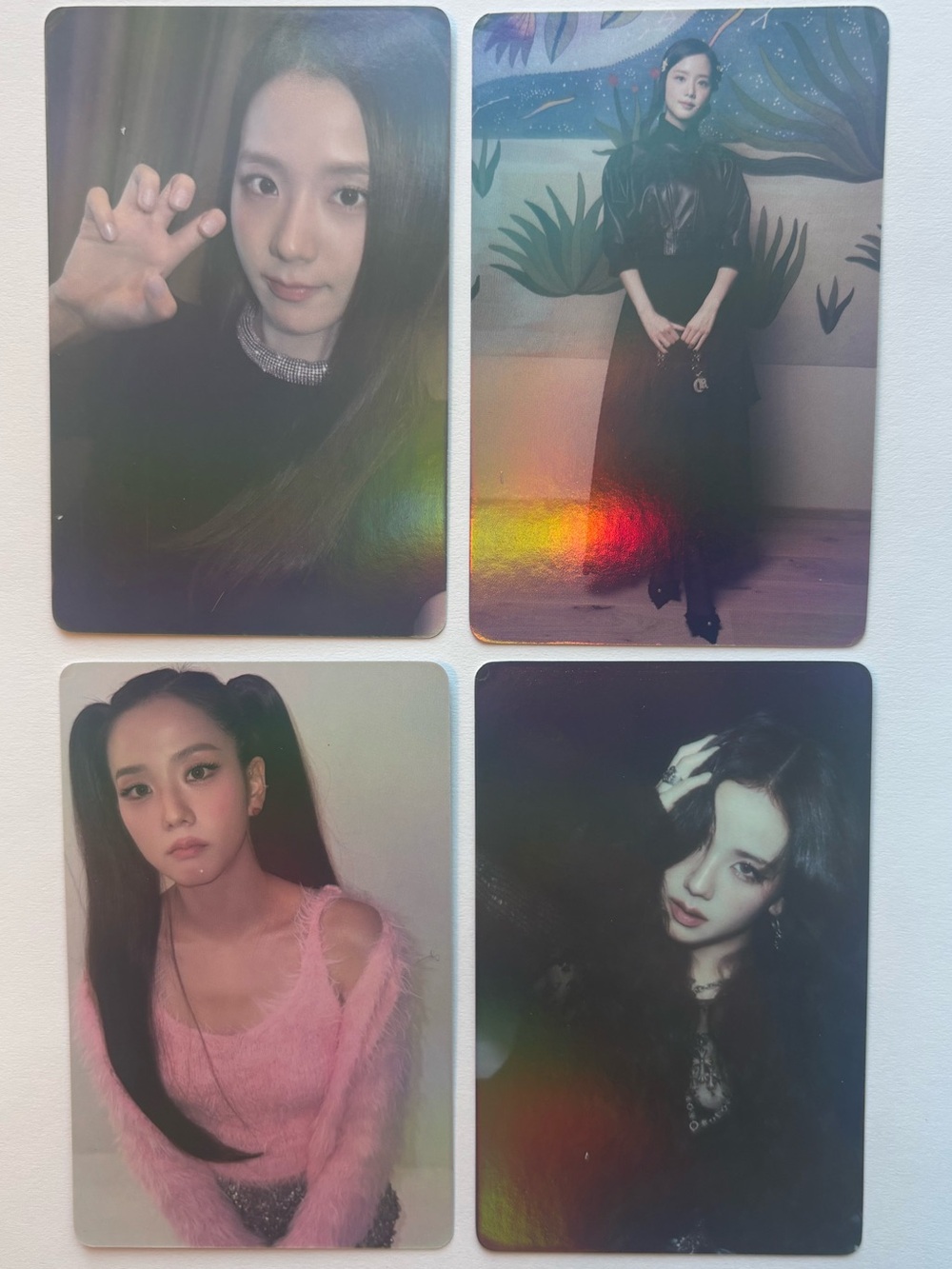 (4pcs) JISOO UNOFFICIAL PHOTOCARDS